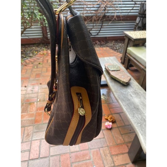 Beautiful Rioni Convertible Backpack - Picture 8 of 13